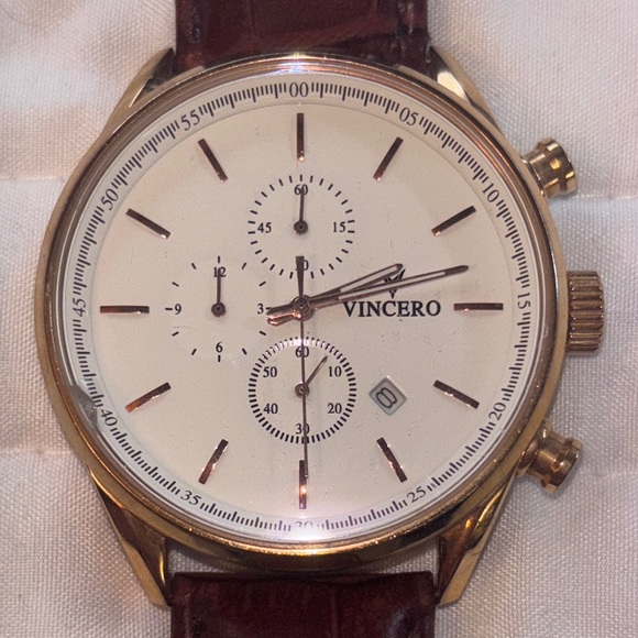 Elegant Brown Leather Mens Watch with Timeless Appeal - Picture 1 of 8